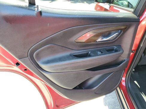 Used 2018 GMC Terrain Denali w/ Advanced Safety Package image 9