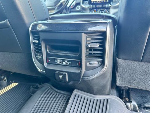 Used 2022 RAM 3500 Laramie AWD/4WD image 19