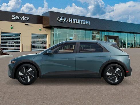 New 2026 Hyundai Ioniq 5 SEL AWD/4WD image 3