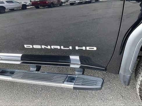 Used 2022 GMC Sierra 2500 Denali w/ Denali Ultimate Package image 31