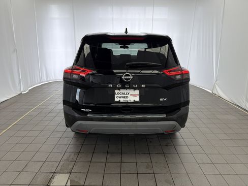 Used 2022 Nissan Rogue SV FWD image 5