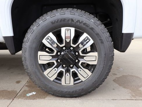 New 2026 GMC Sierra 3500 Denali w/ Denali Reserve Package AWD/4WD image 49