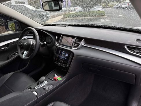 Certified 2022 INFINITI QX50 Sensory image 16