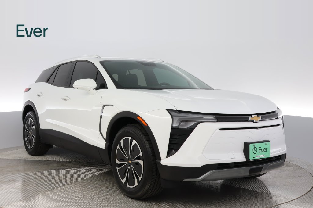 Used 2024 Chevrolet Blazer EV LT AWD/4WD image 13