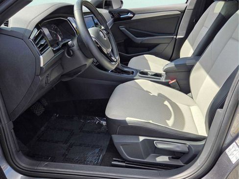 Used 2020 Volkswagen Jetta R-Line FWD image 7