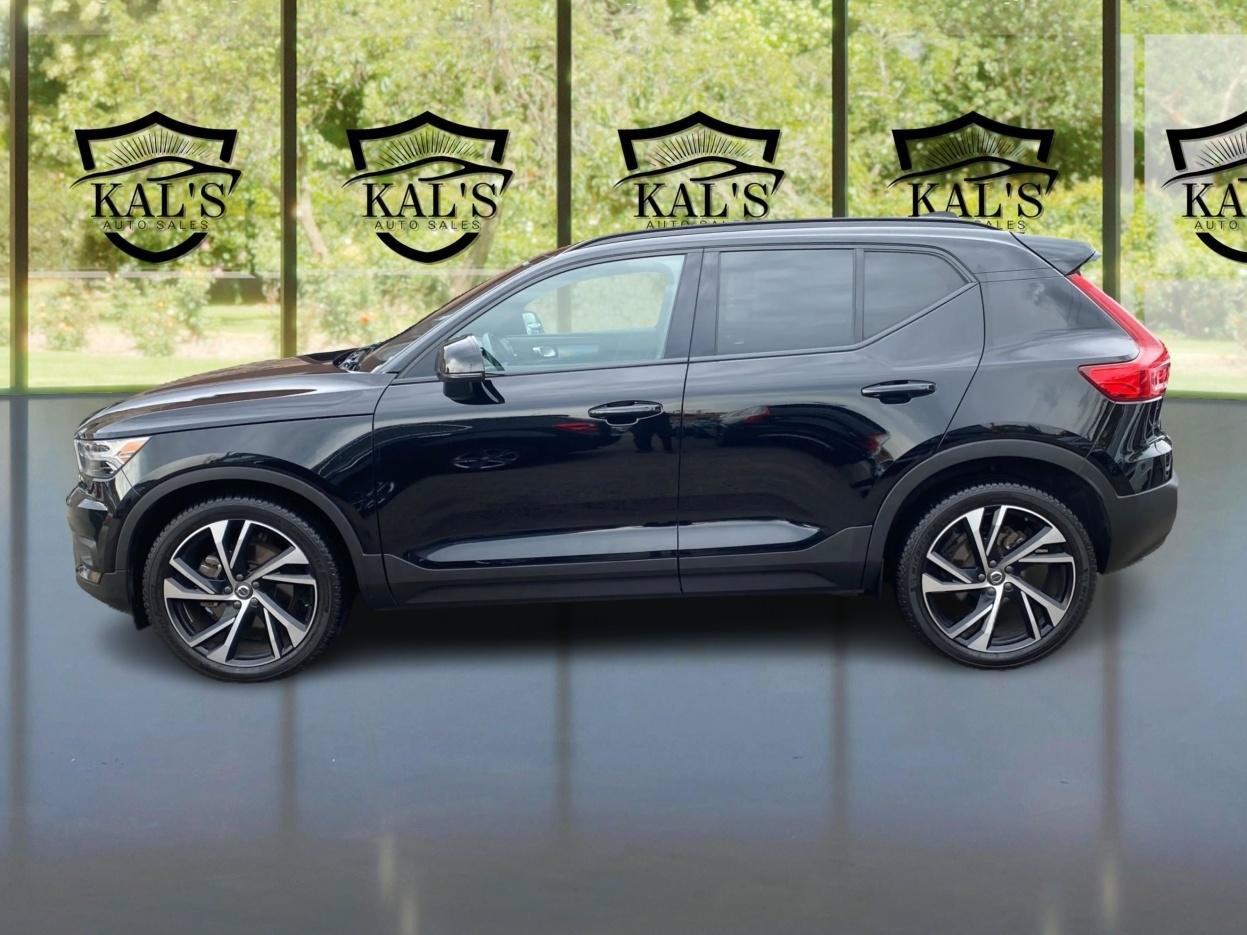 Used 2021 Volvo XC40 T5 R-Design AWD/4WD image 8
