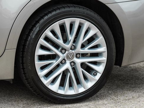 Used 2018 Lexus ES 350 w/ Ultra Luxury Package FWD image 58