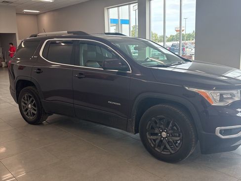 Used 2018 GMC Acadia SLT image 3