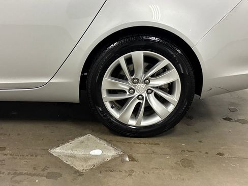 Used 2015 Buick Regal image 14