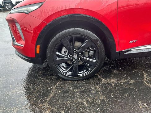 Used 2025 Buick Envision Sport Touring AWD/4WD image 2
