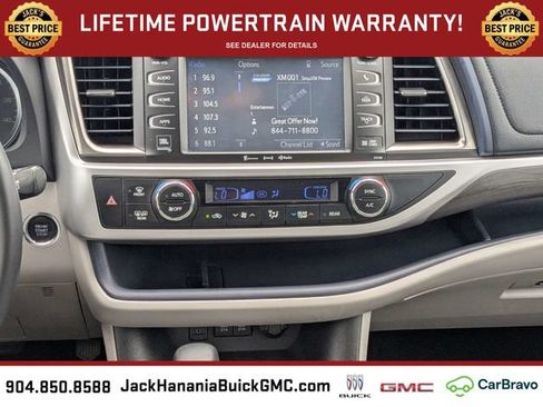 Used 2018 Toyota Highlander FWD V6 image 17