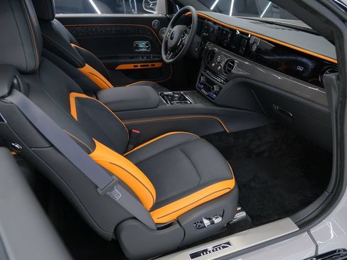 Used 2025 Rolls-Royce Spectre Black Badge w/ Spectre Enhancement Package AWD/4WD image 39