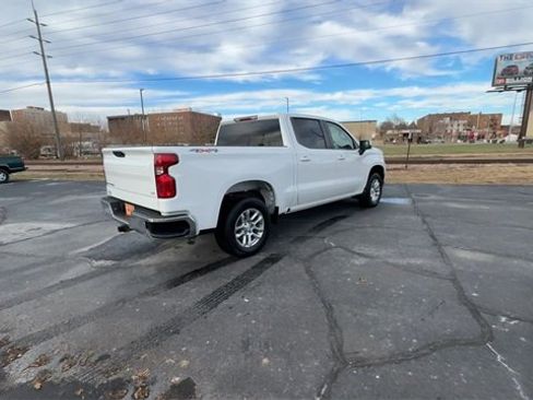 Used 2022 Chevrolet Silverado 1500 LT image 8