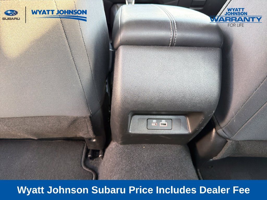 Used 2025 Nissan Altima 2.5 SV FWD image 29