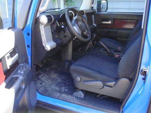 Used 2007 Toyota FJ Cruiser 4WD image 14