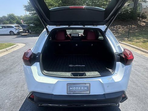 Used 2023 Lexus UX 250h F Sport FWD image 22