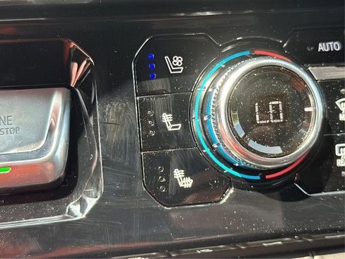 New 2025 GMC Sierra 2500 Denali Ultimate w/ Snow Plow Prep/Camper Package image 23