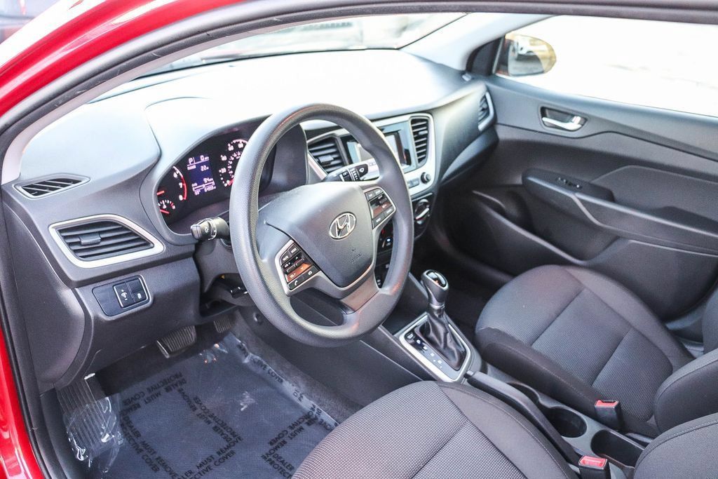 Used 2022 Hyundai Accent FWD image 22