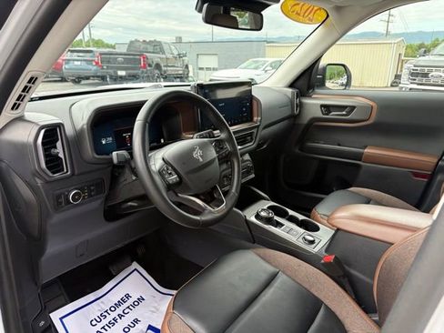 Used 2025 Ford Bronco Sport Outer Banks w/ Outer Banks Tech Package+ AWD/4WD image 3
