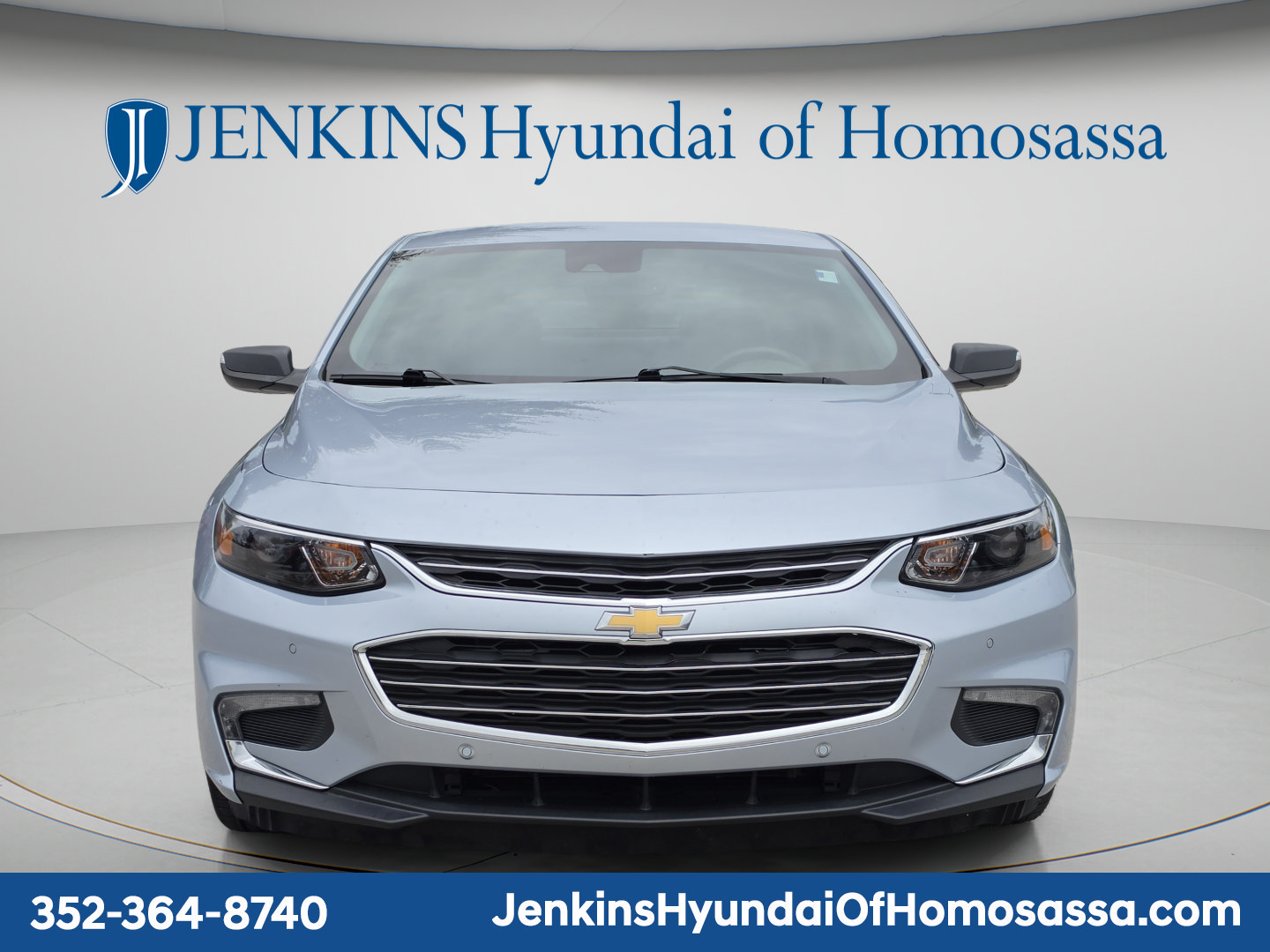 Used 2018 Chevrolet Malibu LT w/ Leather Package FWD image 12