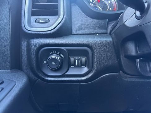 Used 2020 RAM 3500 Tradesman image 13