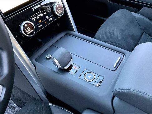 Certified 2023 Land Rover Discovery S AWD/4WD image 16