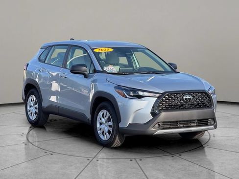 Certified 2025 Toyota Corolla Cross L AWD/4WD image 8