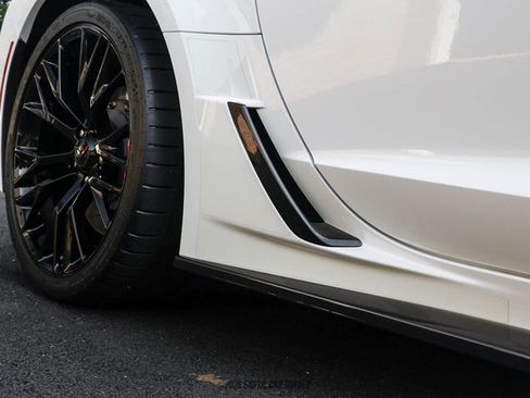 Used 2016 Chevrolet Corvette Z06 w/ 2LZ Preferred Equipment Group RWD image 94