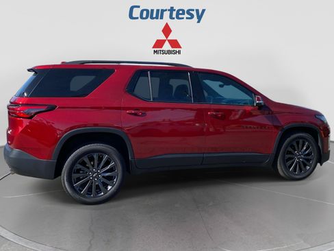 Used 2023 Chevrolet Traverse RS AWD/4WD image 7