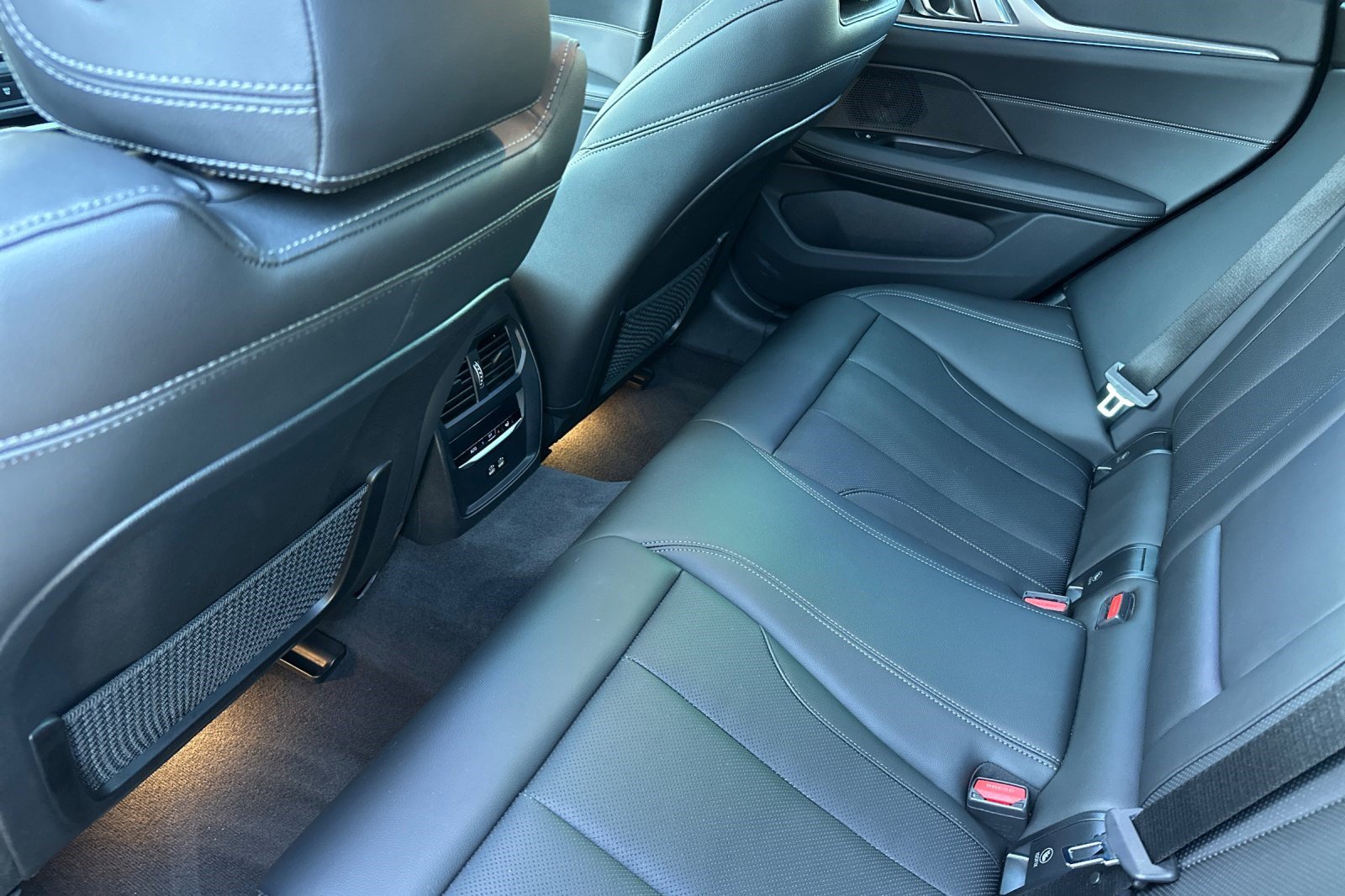 Certified 2023 BMW i4 eDrive40 w/ Premium Package RWD image 15