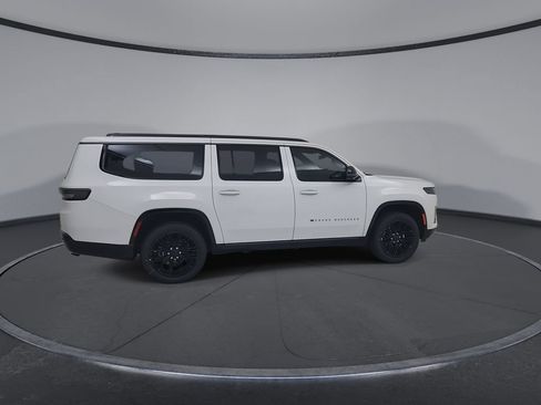 New 2026 Jeep Grand Wagoneer L Limited AWD/4WD image 15