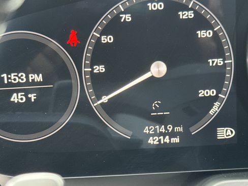 Used 2024 Porsche 911 Carrera w/ Premium Package image 22