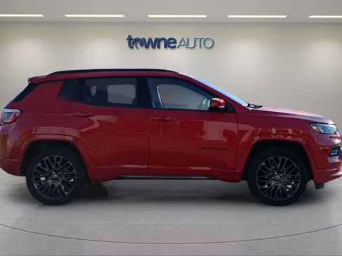 Used 2022 Jeep Compass Limited image 8