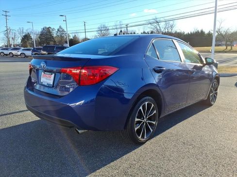 Used 2019 Toyota Corolla SE w/ SE Premium Package image 3
