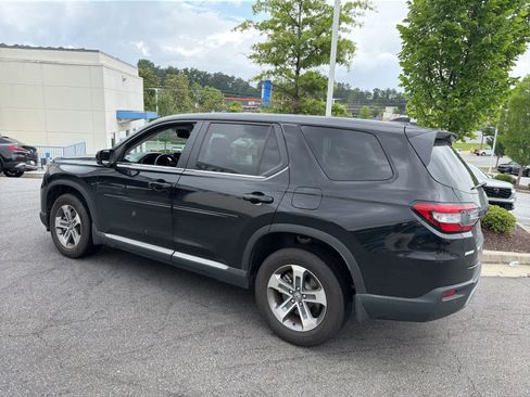 Used 2024 Honda Pilot EX-L image 8