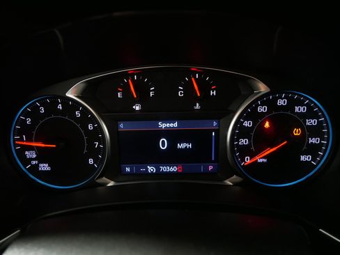 Used 2023 Chevrolet Equinox Premier AWD/4WD image 21