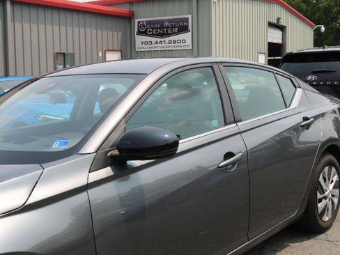 Used 2022 Nissan Altima 2.5 S FWD image 4