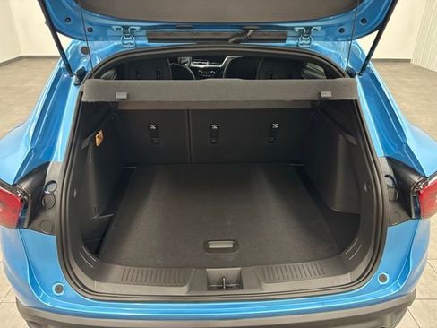 New 2026 Chevrolet Trax RS FWD image 7