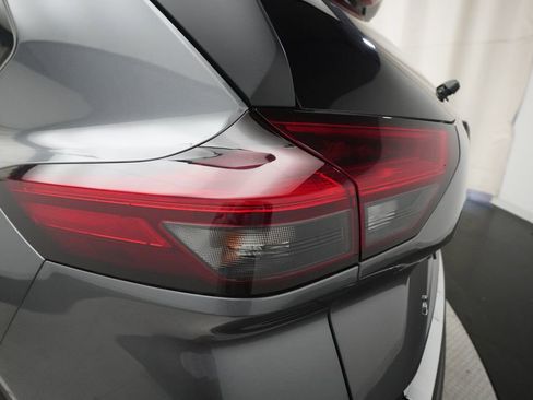 Certified 2023 Nissan Rogue SV AWD/4WD image 31