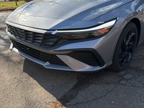 New 2026 Hyundai Elantra Sport image 9