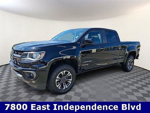 Used 2022 Chevrolet Colorado Z71 image 2