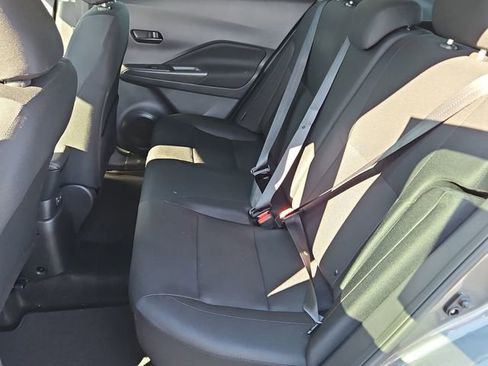 Certified 2025 Nissan Kicks Play S image 18