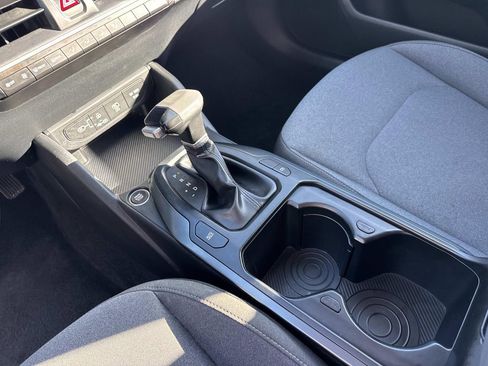 Used 2025 Kia K4 image 26