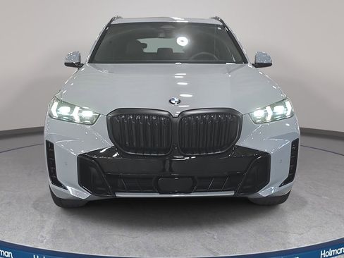 Used 2026 BMW X5 sDrive40i w/ M Sport Package image 3