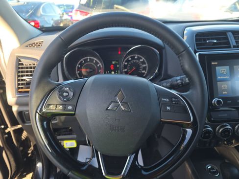 Used 2023 Mitsubishi Outlander Sport ES AWD/4WD image 10