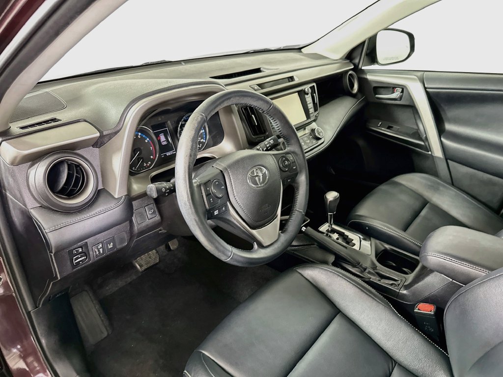 Used 2016 Toyota RAV4 Limited FWD image 10