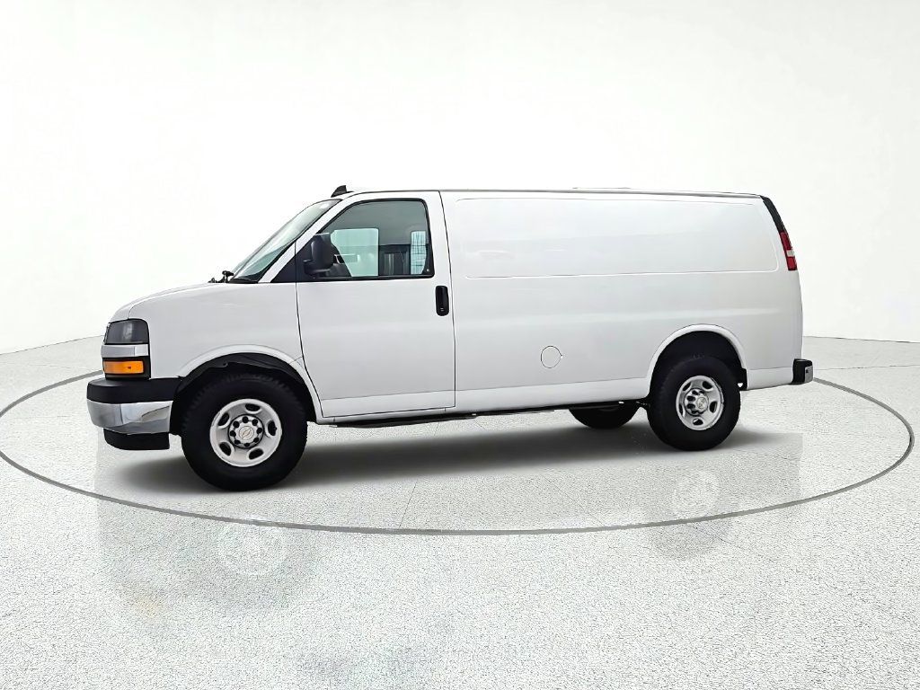 Used 2020 Chevrolet Express 2500 w/ Driver Convenience Package RWD image 7