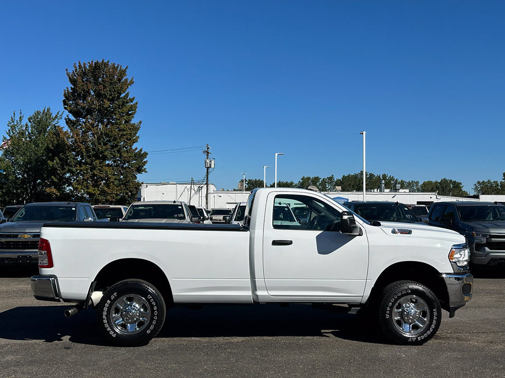 Used 2024 RAM 2500 Tradesman w/ Chrome Appearance Group AWD/4WD image 16