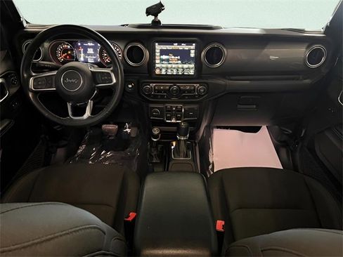 Used 2020 Jeep Gladiator Overland image 15