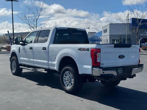 Used 2017 Ford F250 XLT w/ XLT Value Package AWD/4WD image 9